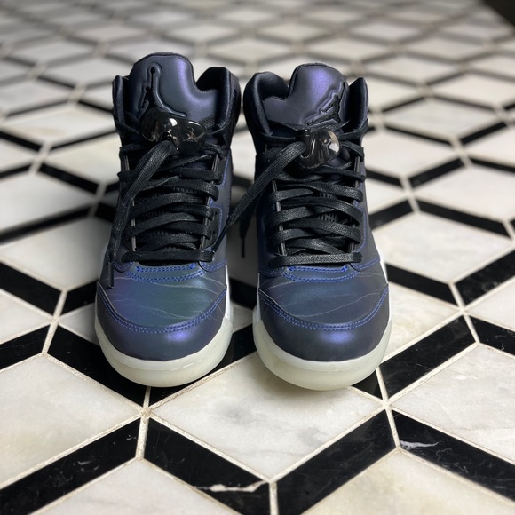 M Women’s Air Jordan retro 5 oil grey - Picture 17 of 17